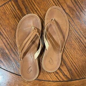 OluKai Kapehe Luana Sandal